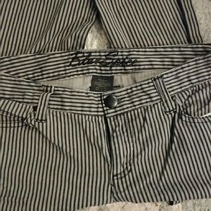 NWOT Blue Spice skinny jeans.